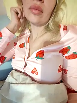 NaughtyClaudia  online show from 12-13-25, 08:14