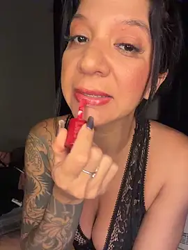 Snapshot of biadominatrix chatting on 05-10-26, 09:03 biadominatrix online show from 05-10-26, 09:03