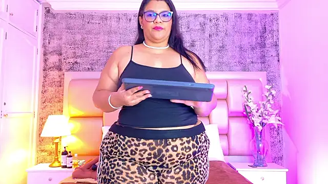 SelennaCooper online show from 02-26-26, 11:53