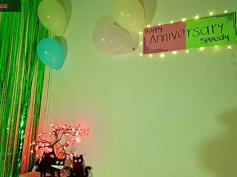 Snapshot of roses_allison chatting on 06-19-26, 05:12 roses allison online show from 06-19-26, 05:12