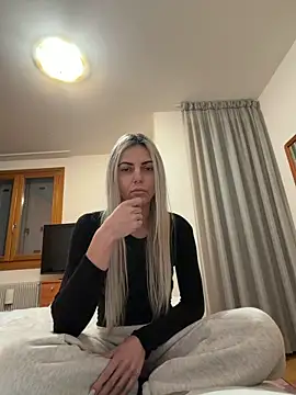 feliciafelon online show from 02-22-26, 06:06