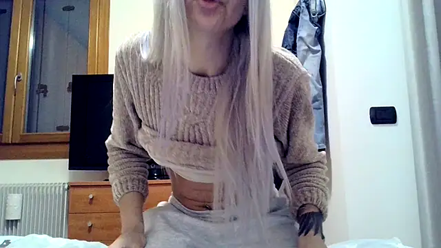 feliciafelon online show from 03-04-26, 05:52