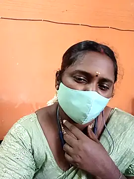Snapshot of Tamil_Ranjini chatting on 03-24-26, 07:24 Tamil Ranjini online show from 03-24-26, 07:24