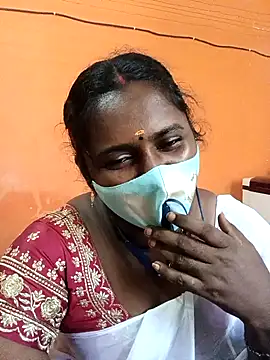 Snapshot of Tamil_Ranjini chatting on 04-01-26, 06:25 Tamil Ranjini online show from 04-01-26, 06:25