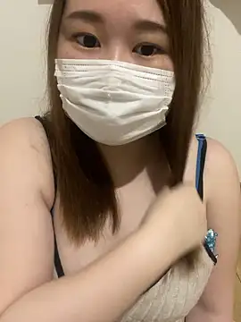 Snapshot of kana-chaaan chatting on 11-25-25, 11:10 kana-chaaan online show from 11-25-25, 11:10