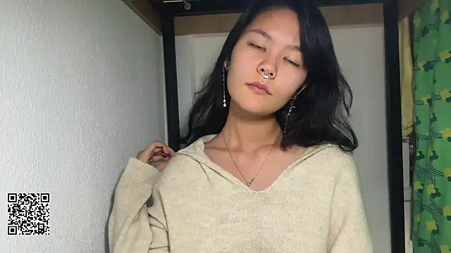 Snapshot of CucDierolf chatting on 11-18-25, 01:15 CucDierolf online show from 11-18-25, 01:15