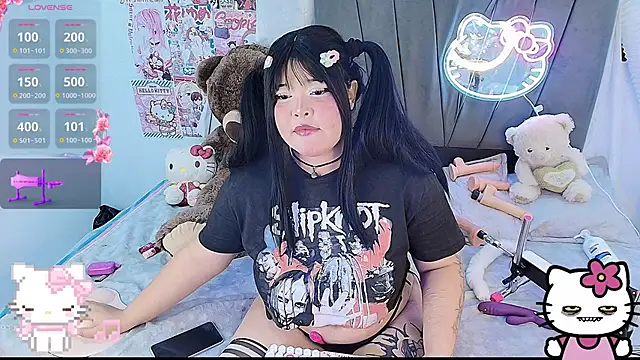 kittyhtxx online show from 12-04-25, 04:11
