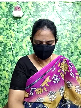 Queen-Neha online show from 12-17-25, 07:25