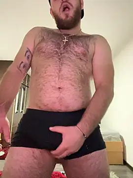 Snapshot of Andreiandu23 chatting on 04-05-26, 07:44 Andreiandu23 online show from 04-05-26, 07:44