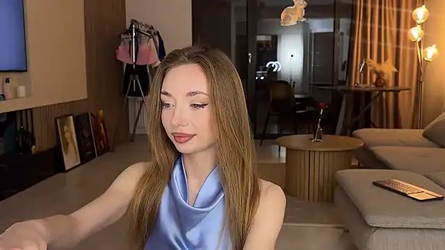 Snapshot of Jolienne chatting on 05-03-26, 08:26 Jolienne online show from 05-03-26, 08:26