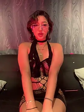 Snapshot of LilithMonette chatting on 02-04-26, 10:36 LilithMonette online show from 02-04-26, 10:36