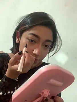 Snapshot of LilithMonette chatting on 02-19-26, 01:12 LilithMonette online show from 02-19-26, 01:12