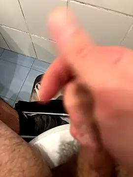 marc8876 online show from 12-18-25, 06:47