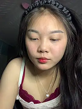 Snapshot of Baa-bee22 chatting on 11-30-25, 05:33 Baa-bee22 online show from 11-30-25, 05:33