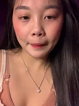 Snapshot of Baa-bee22 chatting on 02-04-26, 01:44 Baa-bee22 online show from 02-04-26, 01:44