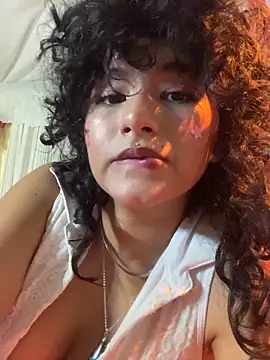 Snapshot of justcallmemargo chatting on 11-24-25, 02:22 justcallmemargo online show from 11-24-25, 02:22