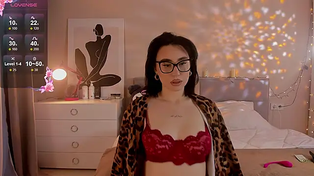 Lia May online show from 12-01-25, 02:38