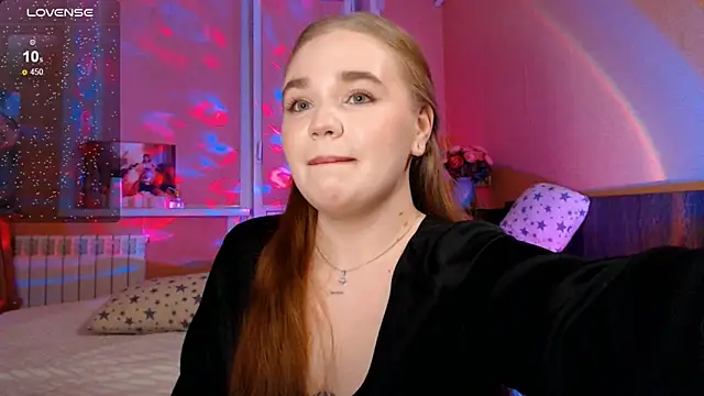 EmiRisse online show from 11-22-25, 07:02