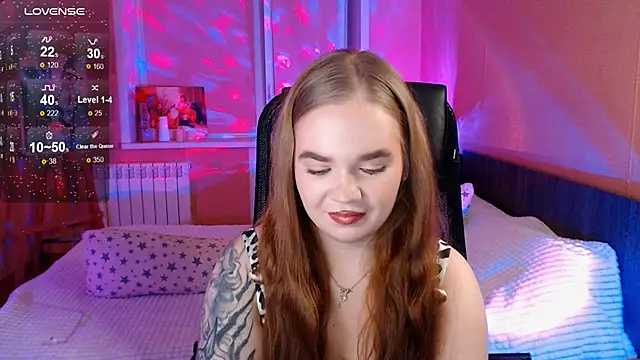 EmiRisse online show from 11-25-25, 02:39