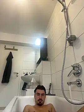 Snapshot of babyyboy696 chatting on 11-17-25, 11:27 babyyboy696 online show from 11-17-25, 11:27