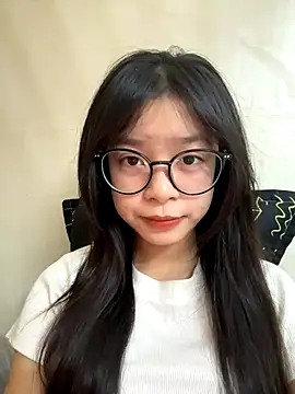 Snapshot of mau155_ chatting on 11-18-25, 07:02 mau155 online show from 11-18-25, 07:02