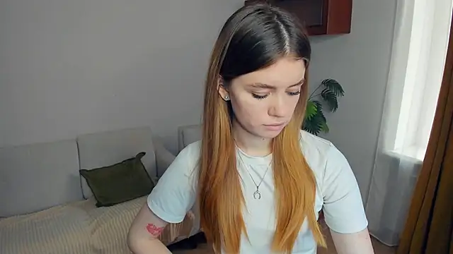 AngelesBenitz online show from 11-22-25, 07:07