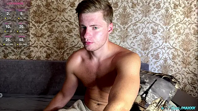 Snapshot of Maxhornyblondieman chatting on 07-18-26, 01:26 Maxhornyblondieman online show from 07-18-26, 01:26