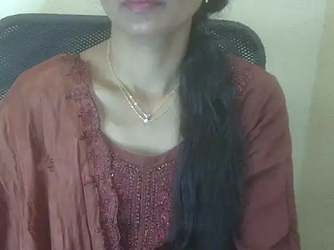 Snapshot of Saheba_S chatting on 02-18-26, 07:04 Saheba S online show from 02-18-26, 07:04