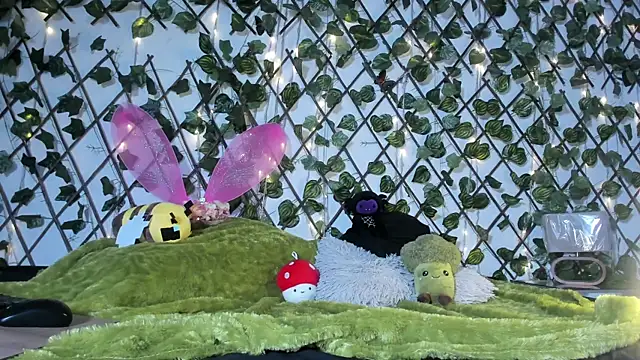 LittlePeach  online show from 03-24-26, 11:15