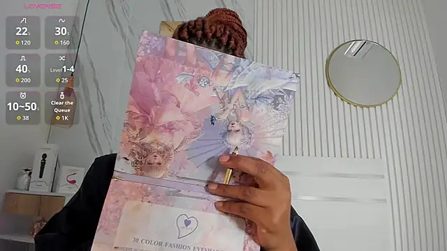 Afro Luna online show from 12-17-25, 11:38