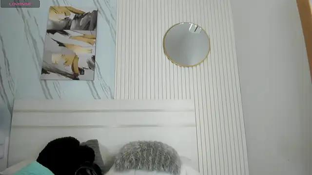 Snapshot of Afro_Luna chatting on 04-19-26, 11:09 Afro Luna online show from 04-19-26, 11:09