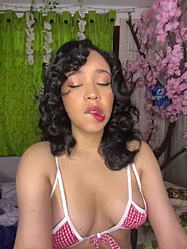 Esmerald 1111 online show from 04-14-26, 10:10