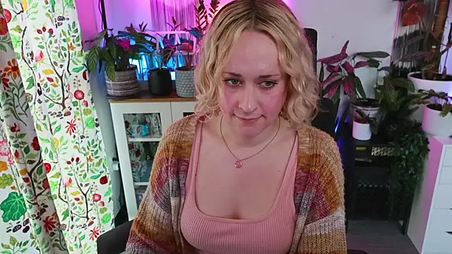 xzoeyryanx online show from 02-10-26, 06:45