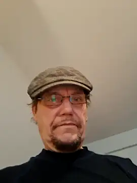 Snapshot of Dantekp chatting on 11-20-25, 04:23 Dantekp online show from 11-20-25, 04:23