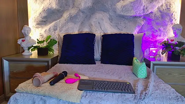 Snapshot of bella_mush chatting on 05-03-26, 02:12 bella mush online show from 05-03-26, 02:12