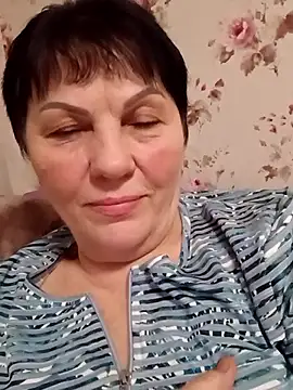 Snapshot of OliviaaSkyy chatting on 02-14-26, 04:37 OliviaaSkyy online show from 02-14-26, 04:37