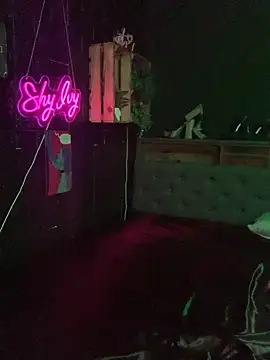 Shy-Ivy online show from 04-09-26, 08:14