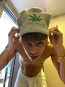 Jin kougasaki online show from 11-22-25, 12:37