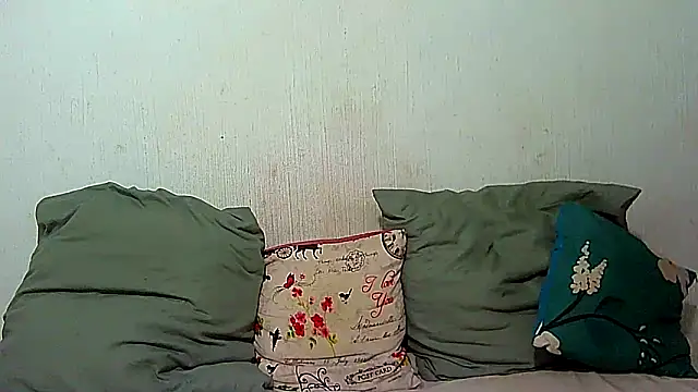 Snapshot of BrunetteNaomi8 chatting on 04-21-26, 02:15 BrunetteNaomi8 online show from 04-21-26, 02:15
