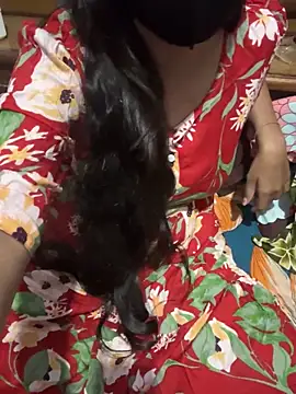 cutestpearl online show from 11-24-25, 04:40