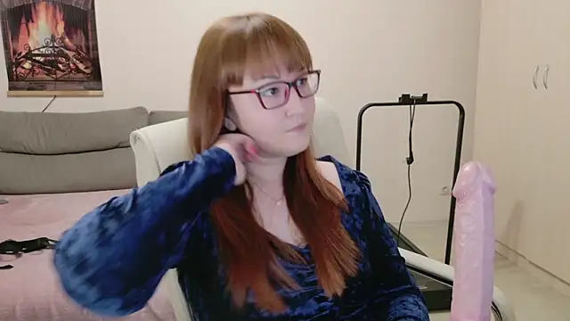 Foxy-lady online show from 10-28-25, 02:31