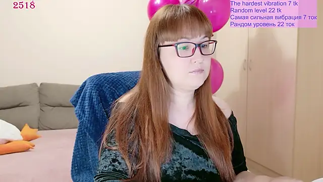 Snapshot of Foxy-lady chatting on 06-01-26, 10:22 Foxy-lady online show from 06-01-26, 10:22
