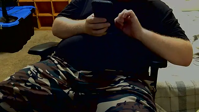 Snapshot of DADDYSOTHICK chatting on 08-05-26, 09:34 DADDYSOTHICK online show from 08-05-26, 09:34
