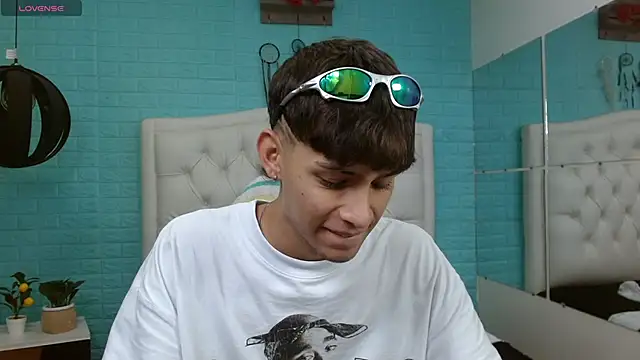 DraxBlade09 online show from 03-26-26, 07:41