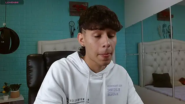 DraxBlade09 online show from 04-18-26, 07:29