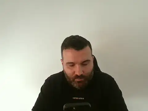 Yasinozturk3232 online show from 11-20-25, 11:10