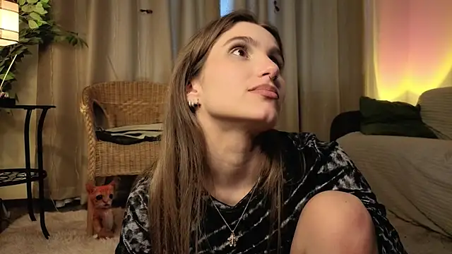Snapshot of RozanneJordan chatting on 05-27-26, 01:57 RozanneJordan online show from 05-27-26, 01:57