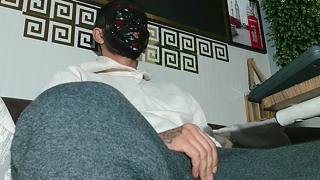 Snapshot of Nigel_BoydXX chatting on 11-27-25, 09:33 Nigel BoydXX online show from 11-27-25, 09:33