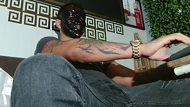 Snapshot of Nigel_BoydXX chatting on 11-28-25, 06:54 Nigel BoydXX online show from 11-28-25, 06:54