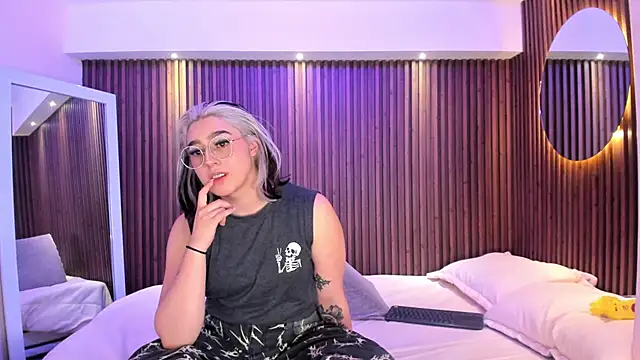 Snapshot of GabyRose9 chatting on 04-23-26, 08:22 GabyRose9 online show from 04-23-26, 08:22